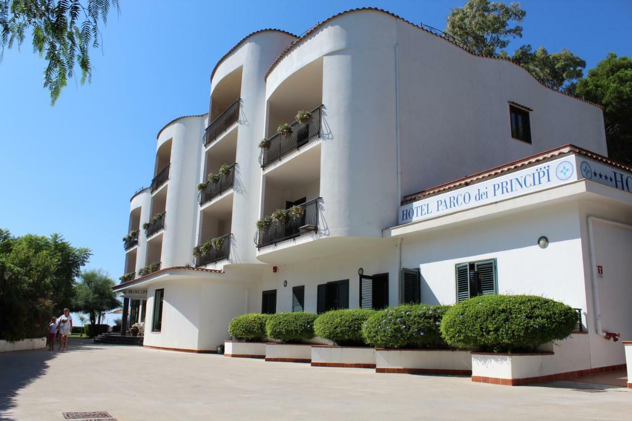Parco Dei Principi Ξενοδοχείο Πέστουμ Εξωτερικό φωτογραφία