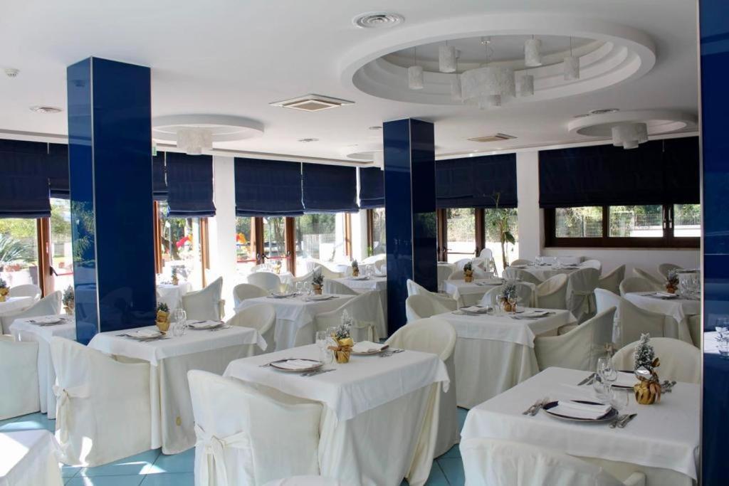 Parco Dei Principi Ξενοδοχείο Πέστουμ Εξωτερικό φωτογραφία